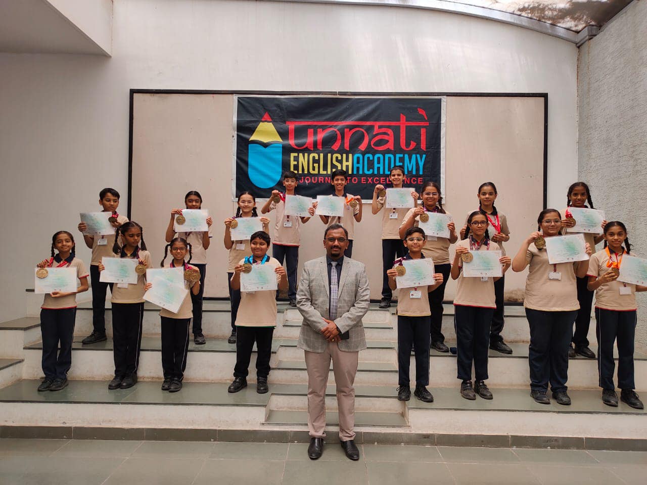 Winners of International level of Rangotsav Competition